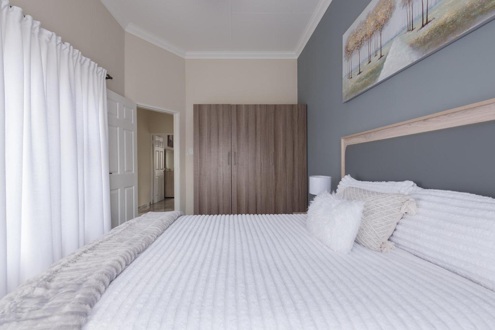 Evans Village - Apartments & Spa 约翰内斯堡 外观 照片
