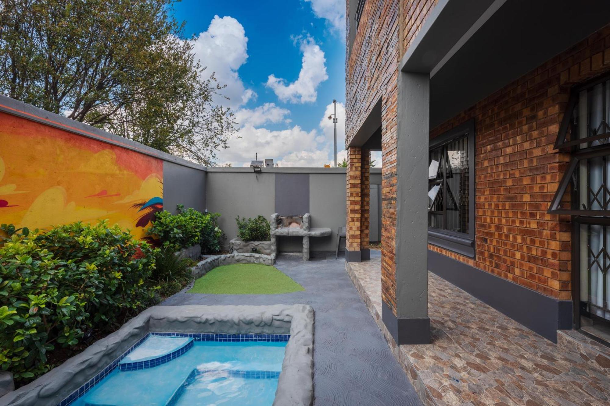 Evans Village - Apartments & Spa 约翰内斯堡 外观 照片